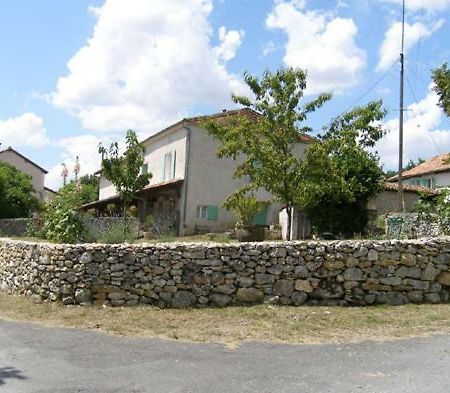 Gite Paisible A La Roche Cercles Εξωτερικό φωτογραφία